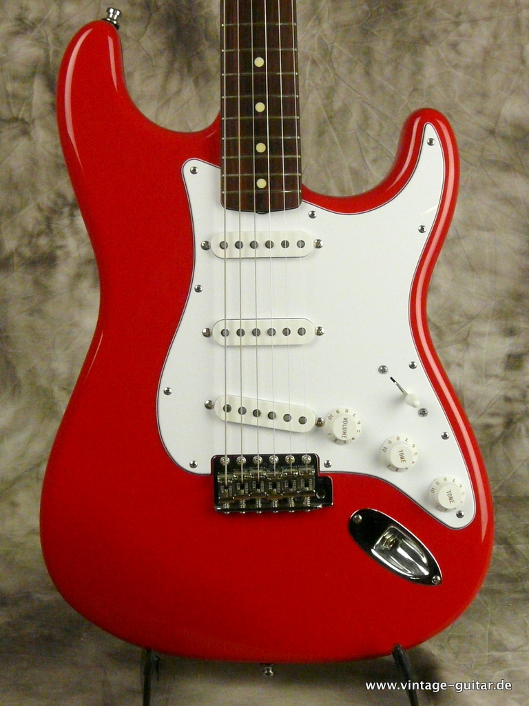 Fender-Stratocaster-hot_rod-red-003.JPG