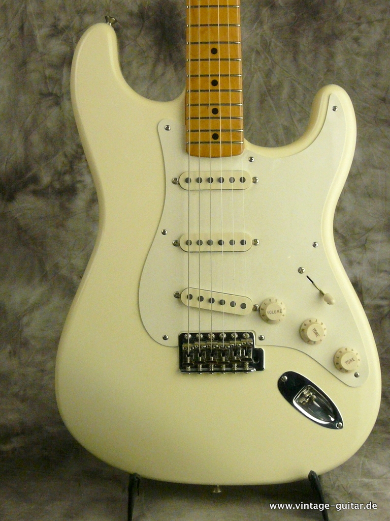 Fender-Stratocaster-Mexico-olympic_white-002.JPG