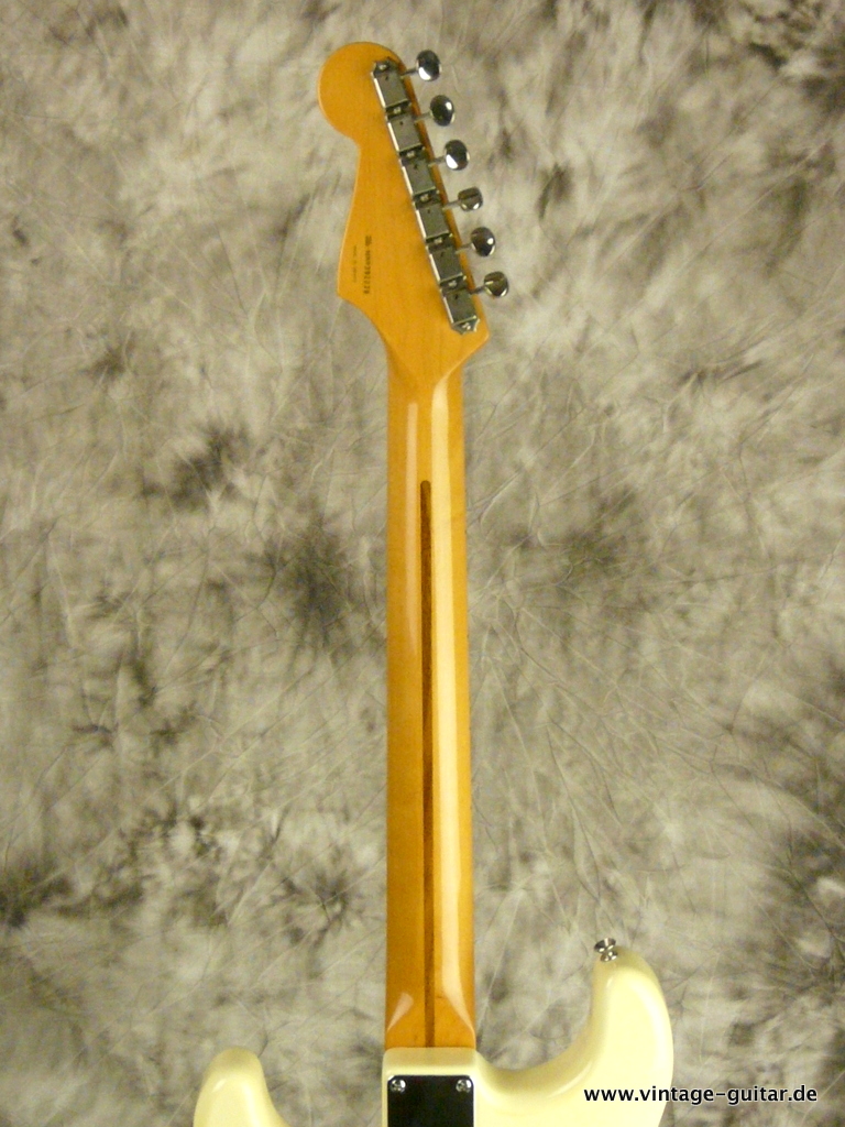Fender-Stratocaster-Mexico-olympic_white-008.JPG