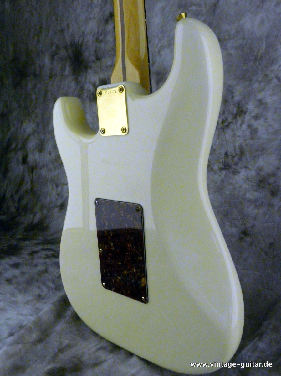 Fender-Stratocaster-Vintage-Deluxe-2002-olympic-white-008.JPG