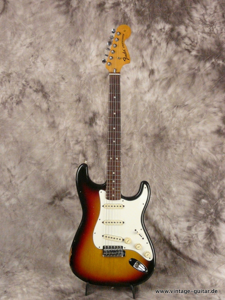 Fender_Stratocaster-1972-sunburst-001.JPG
