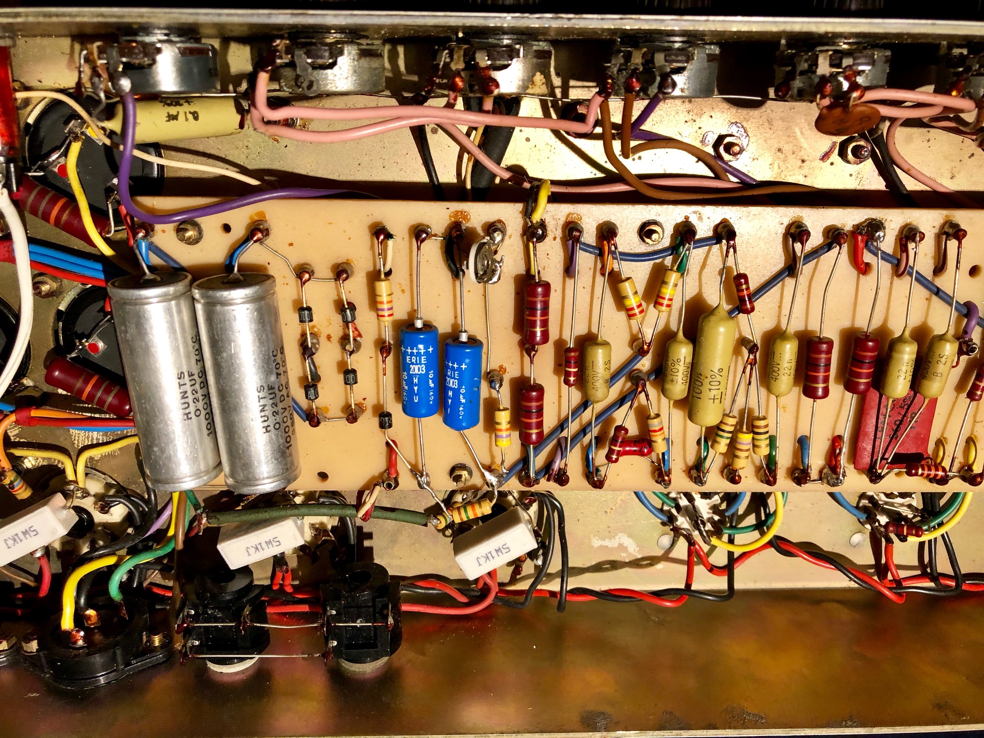 Marshall_2-Model-1959-Super-Lead-Inside-004.jpg