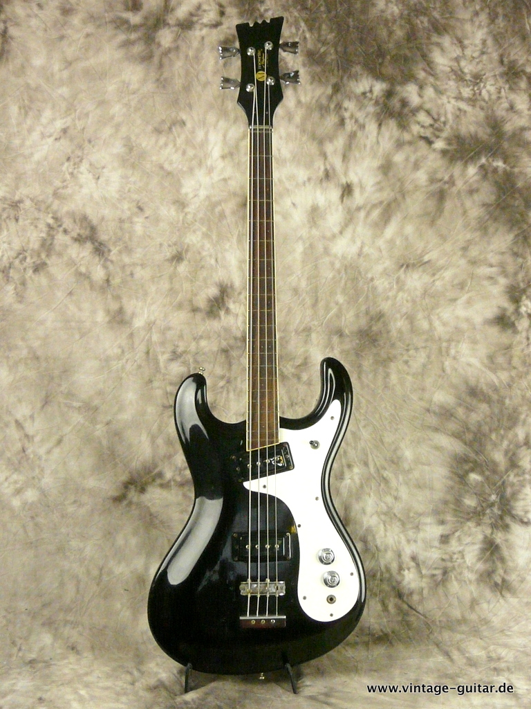 Mosrite_Ventures-Bass-1970-black-001.JPG