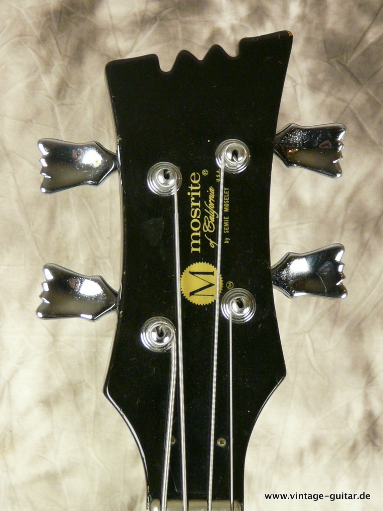 Mosrite_Ventures-Bass-1970-black-003.JPG