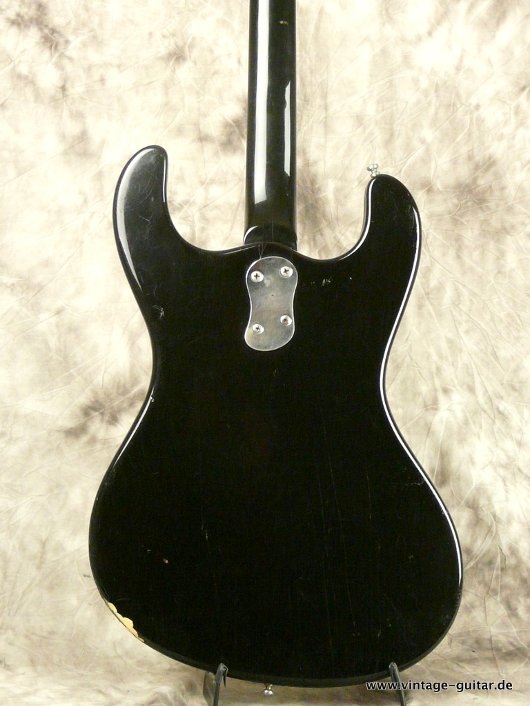 Mosrite_Ventures-Bass-1970-black-005.JPG