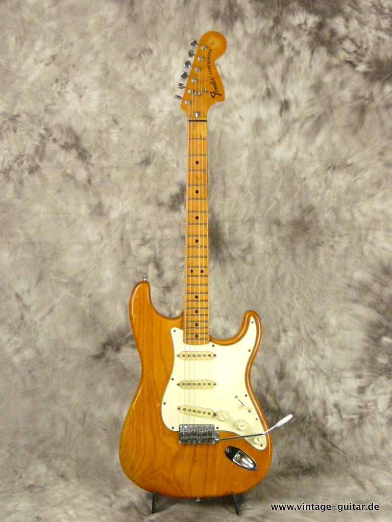 Fender_Stratocaster-1973-natural-001.JPG
