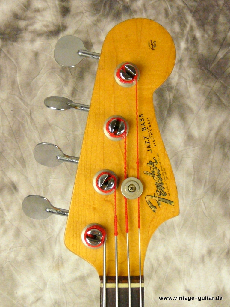Fender_Jazz_Bass-1966-1867-sunburst-003.JPG