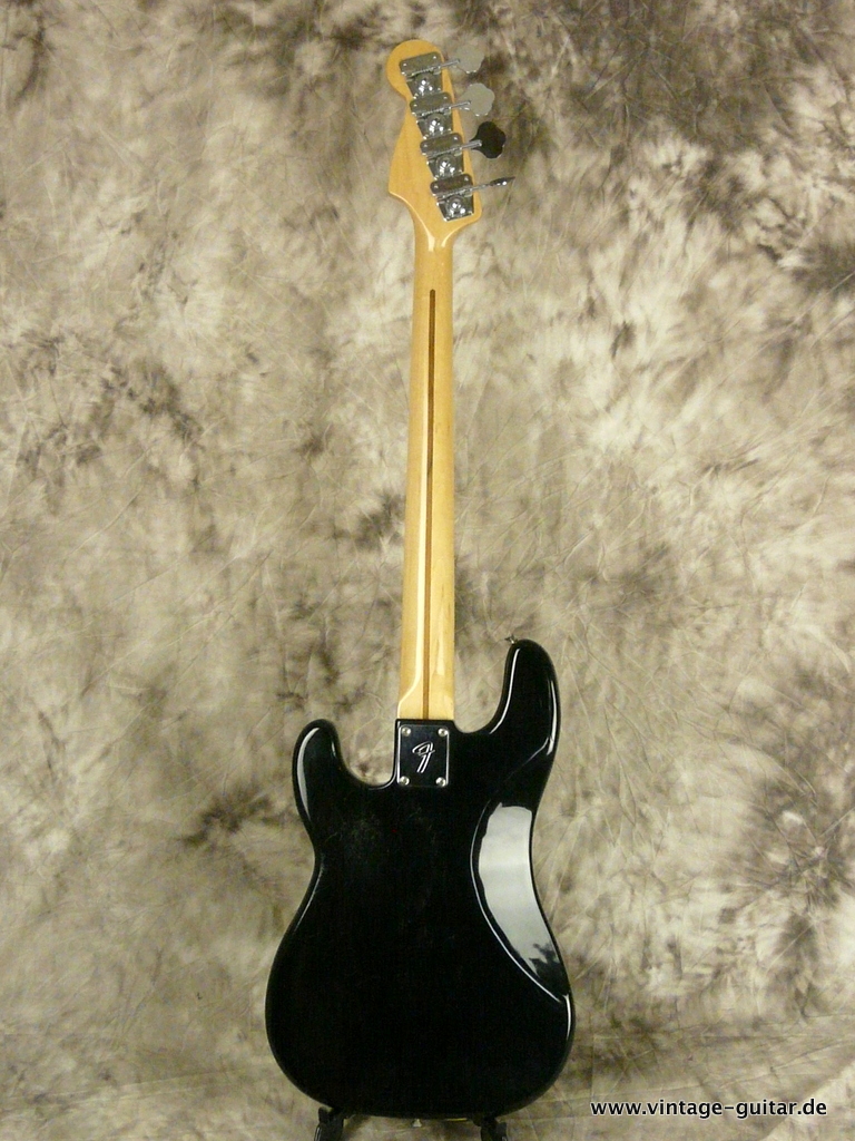 Fender_Precision-1978-DiMarzio-black-004.JPG