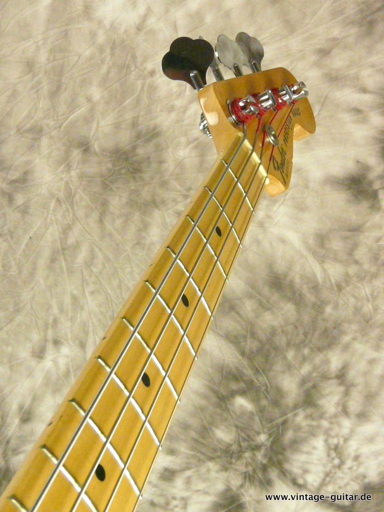 Fender_Precision-1978-DiMarzio-black-008.JPG