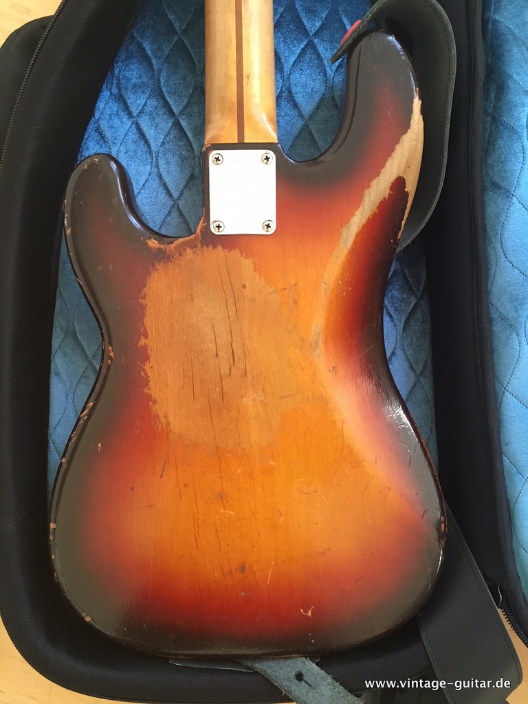 Fender_precision_Bass-1959-sunburst-011.jpg