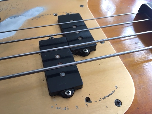 XXX-Fender_precision-Bass-1959-sunburst-010.JPG