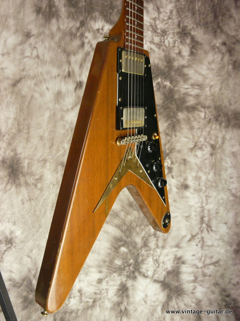 Tokai-Flying-V-1982-Korina-005.JPG