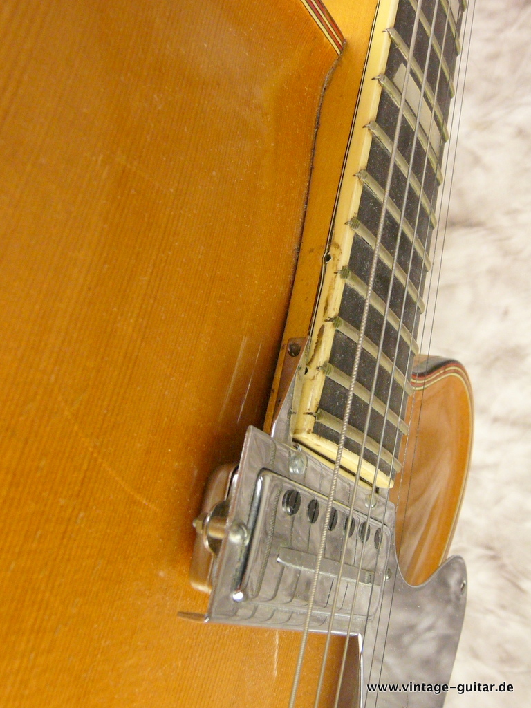 Artur_Lang_Archtop_engraved_Headstock_1958-011.JPG