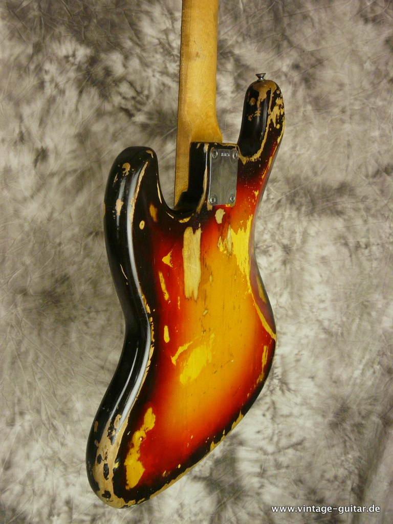 Fender_Jazzbass_1962_sunburst-004.JPG