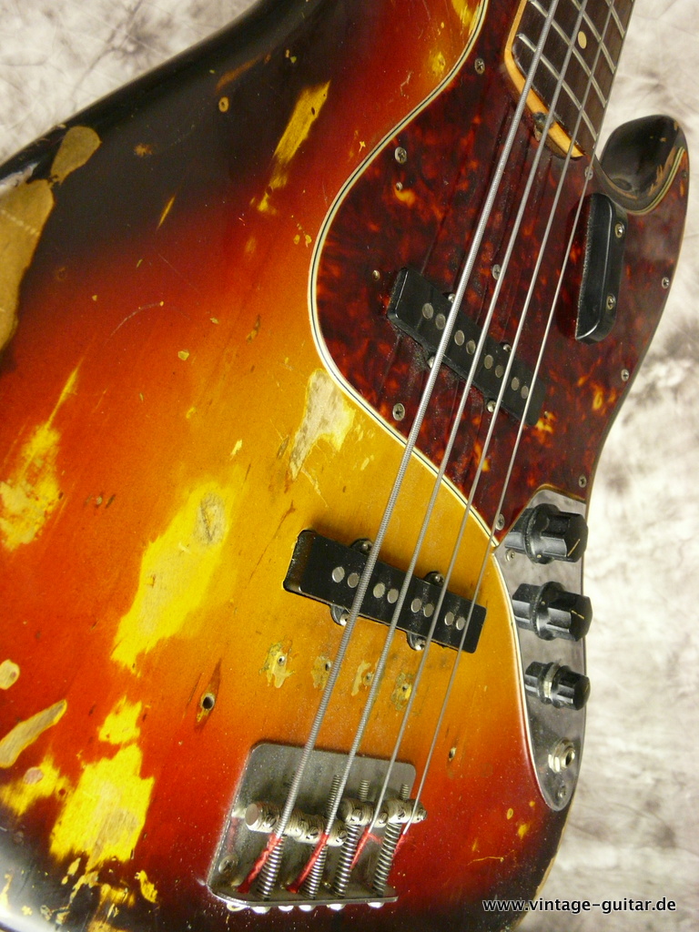 Fender_Jazzbass_1962_sunburst-007.JPG