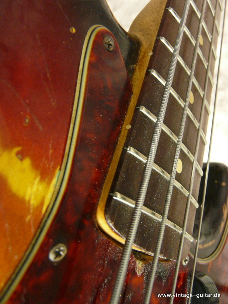 Fender_Jazzbass_1962_sunburst-017.JPG