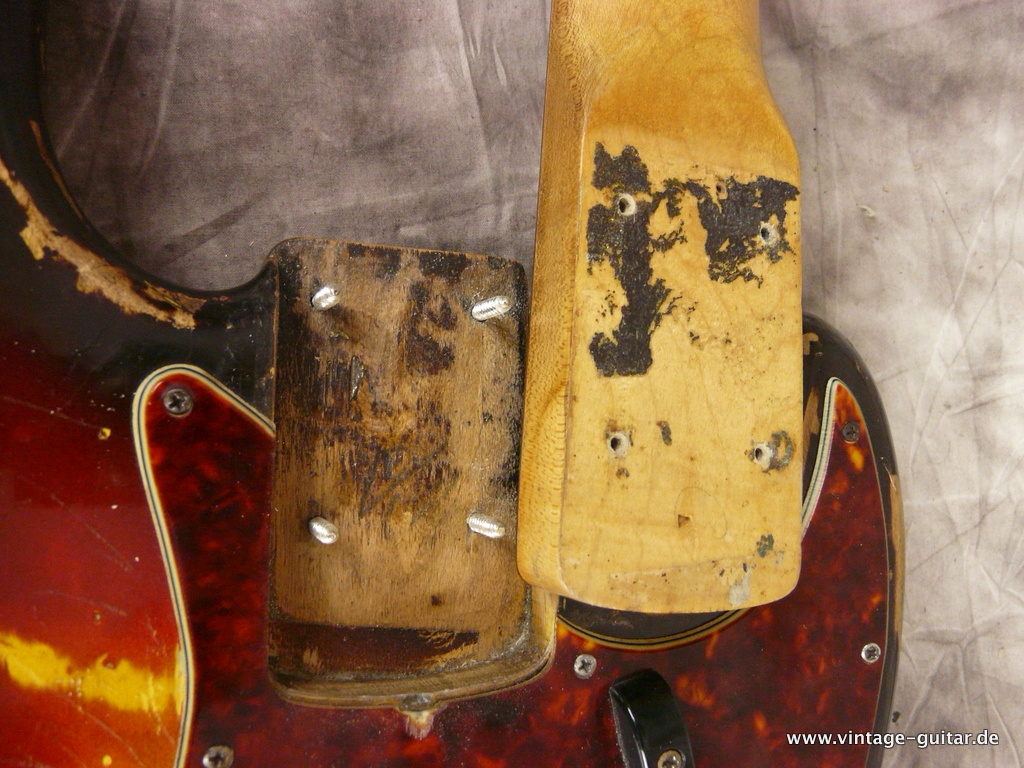 Fender_Jazzbass_1962_sunburst-023.JPG