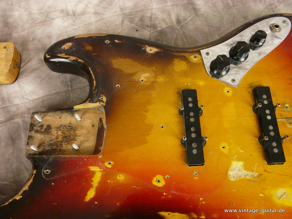 Fender_Jazzbass_1962_sunburst-024.JPG