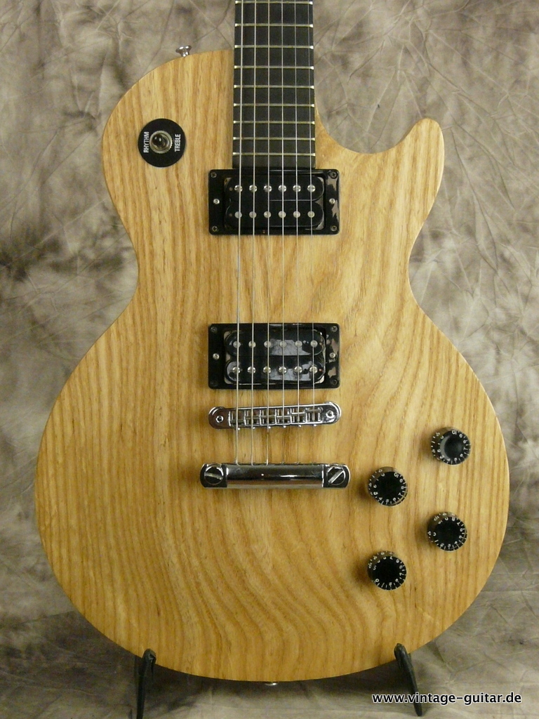 Gibson-Les-Paul-Studio-Swamp-Ash-002.JPG