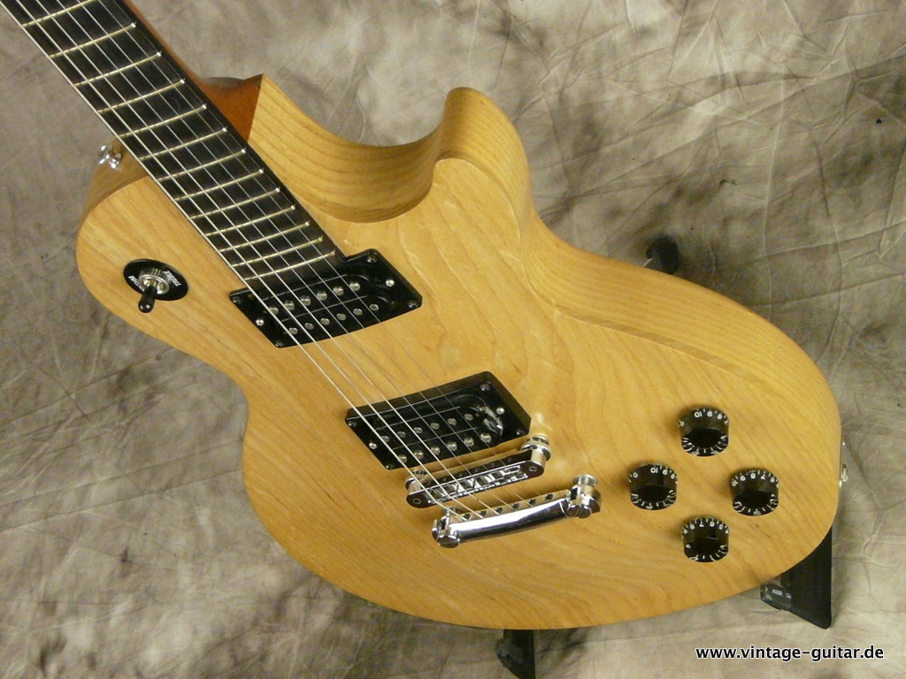 Gibson-Les-Paul-Studio-Swamp-Ash-011.JPG