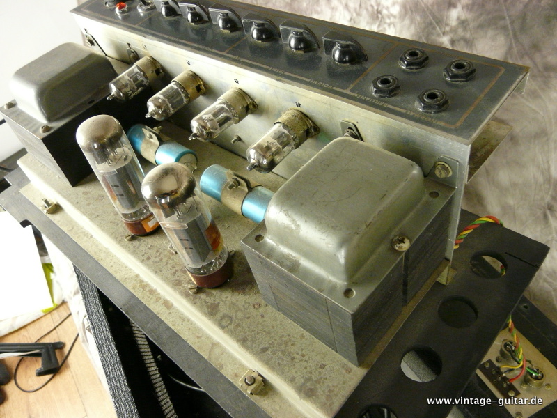 Vox-AC-50-top-JMI-1966-007.JPG