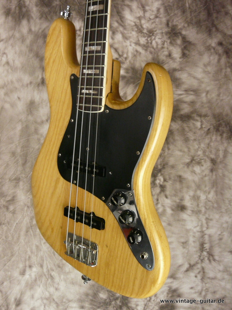 Fender-Jazz-Bass-1977-natural-010.JPG