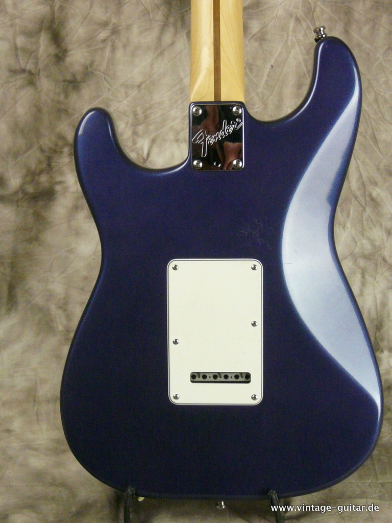 Fender-Stratocaster-Start-Plus-midnight-blue-1990-005.JPG