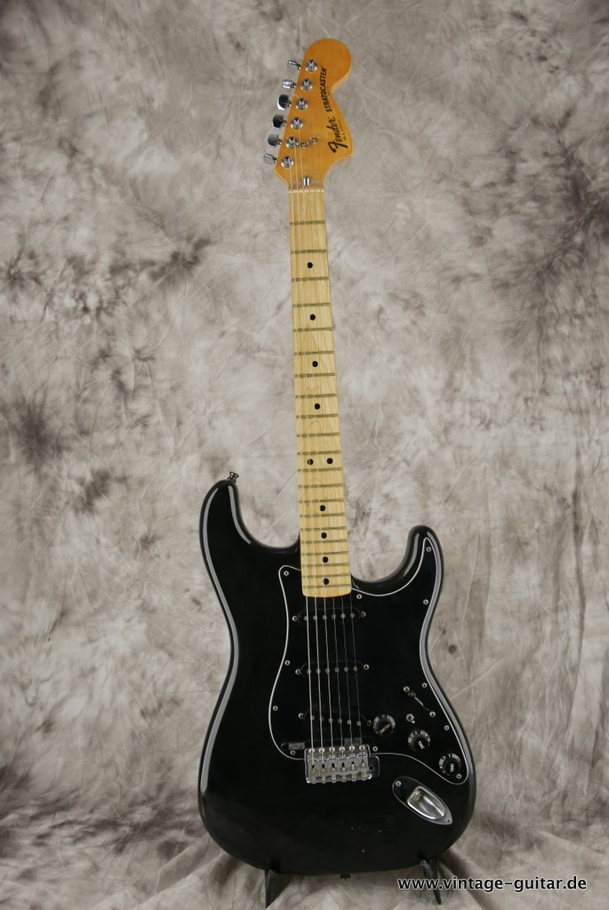 img/vintage/3074/Fender-Stratocaster-1979-black-001.JPG