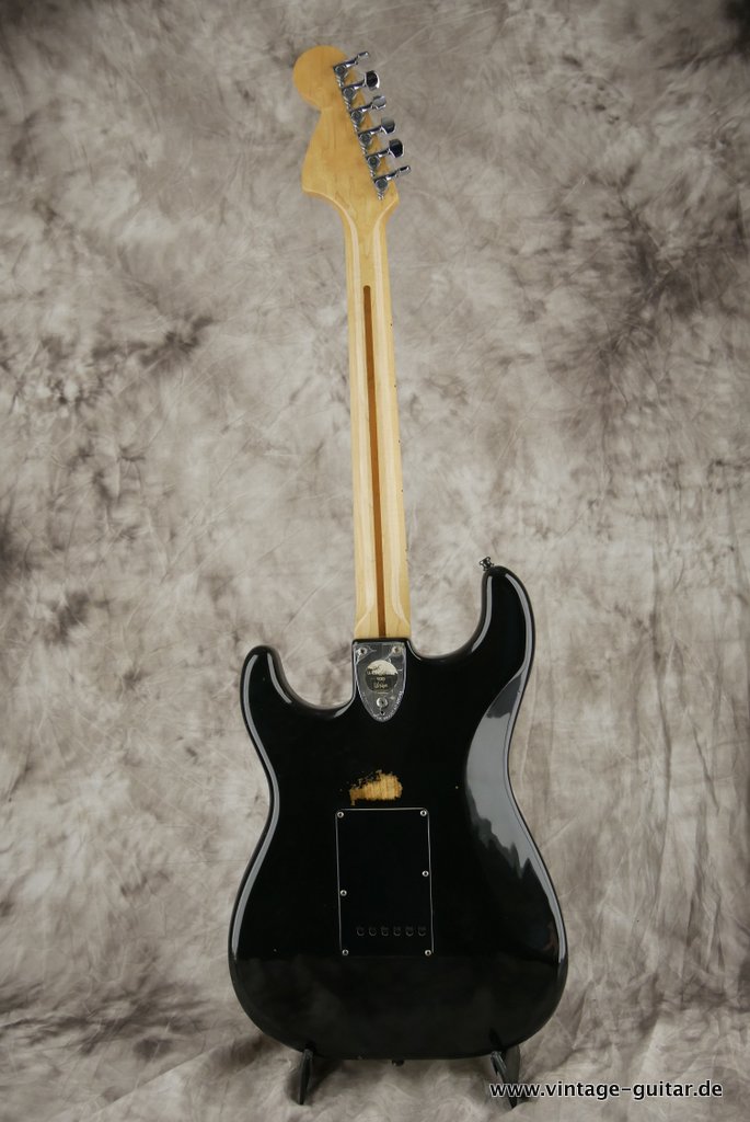 img/vintage/3074/Fender-Stratocaster-1979-black-009.JPG