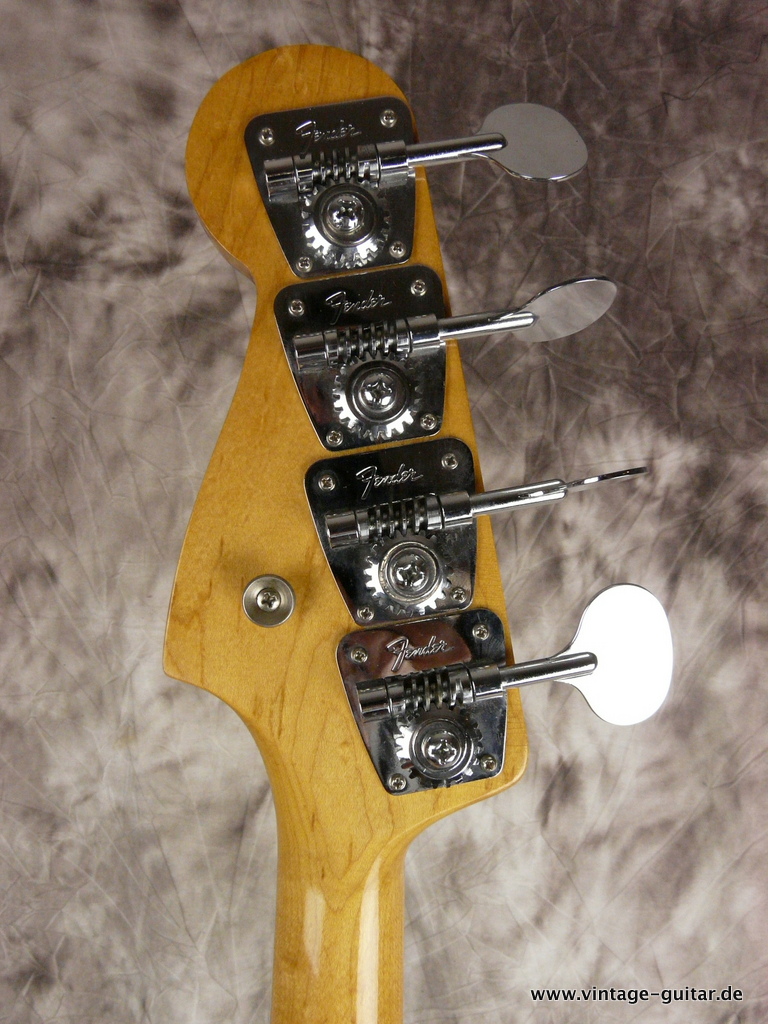Fender-Jazz-Bass-1965-1966-sunburst-near-mint-010.JPG