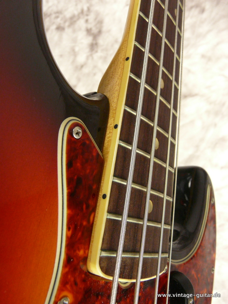 Fender-Jazz-Bass-1965-1966-sunburst-near-mint-017.JPG