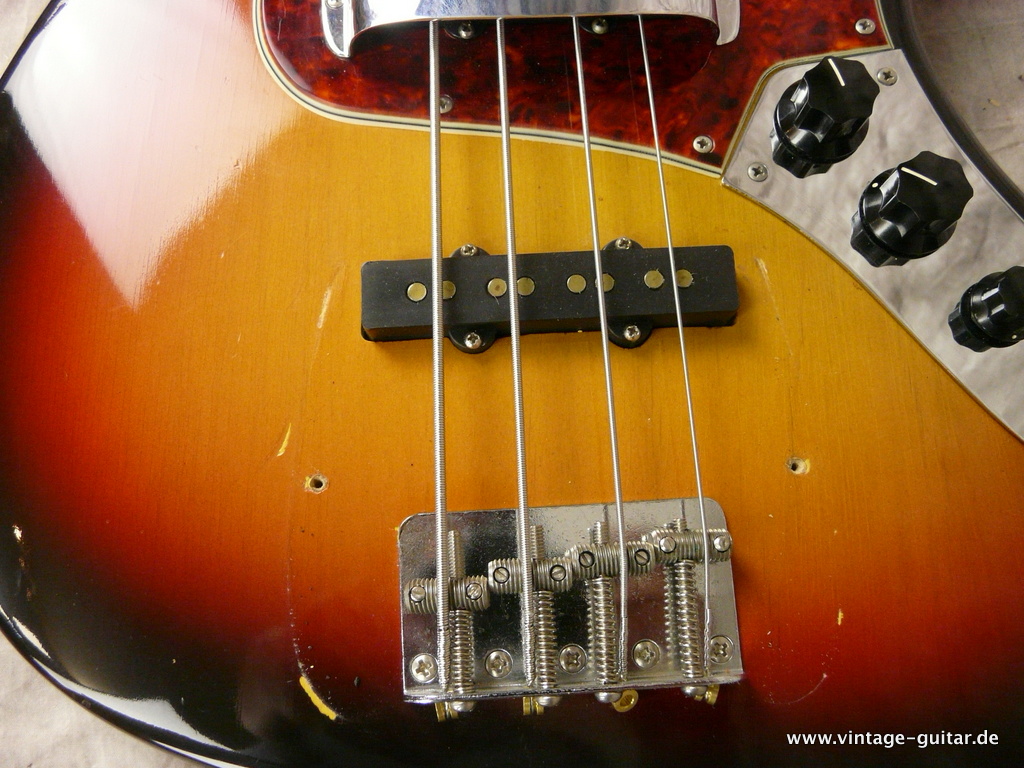 Fender-Jazz-Bass-1965-1966-sunburst-near-mint-028.JPG