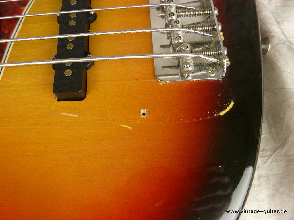 Fender-Jazz-Bass-1965-1966-sunburst-near-mint-029.JPG