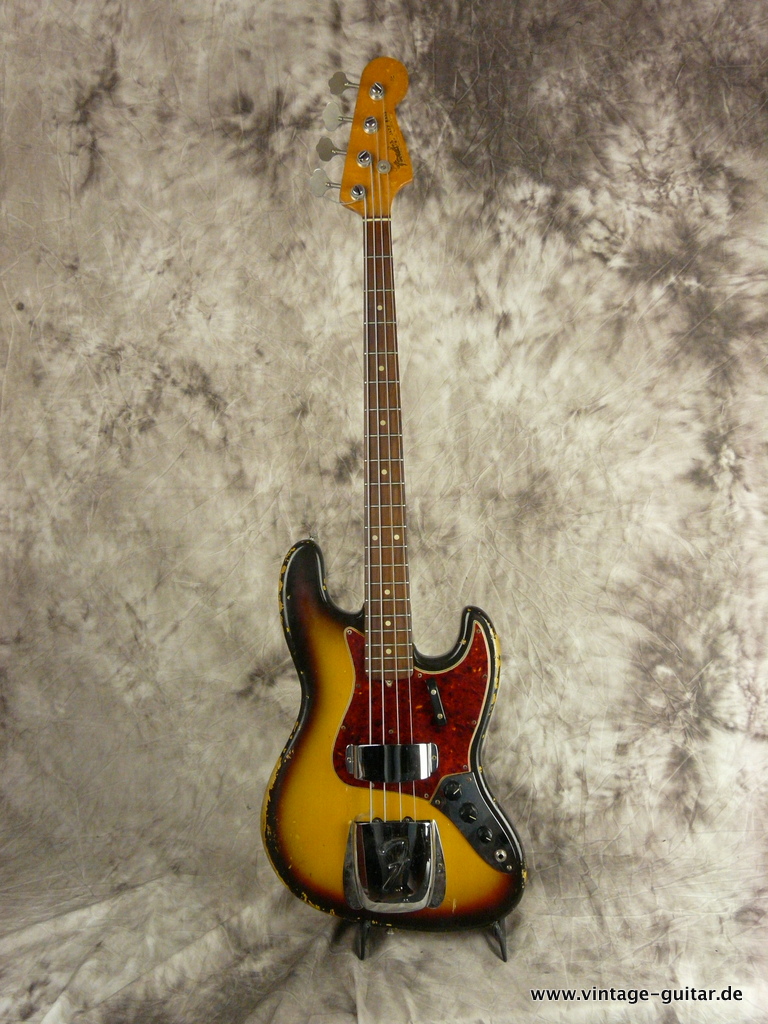 Fender_Jazz_Bass-1965-1966-sunburst-001.JPG