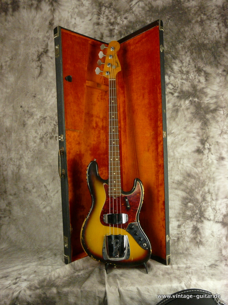 Fender_Jazz_Bass-1965-1966-sunburst-015.JPG