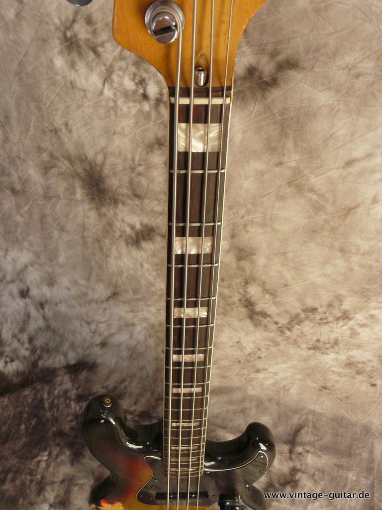 Fender_Jazz-Bass_1976-sunburst-011.JPG