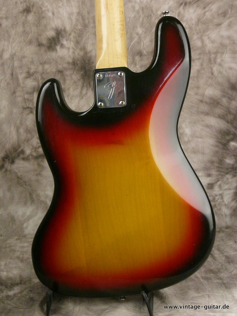 Fender_Jazz_Bass-1974-sunburst-008.JPG