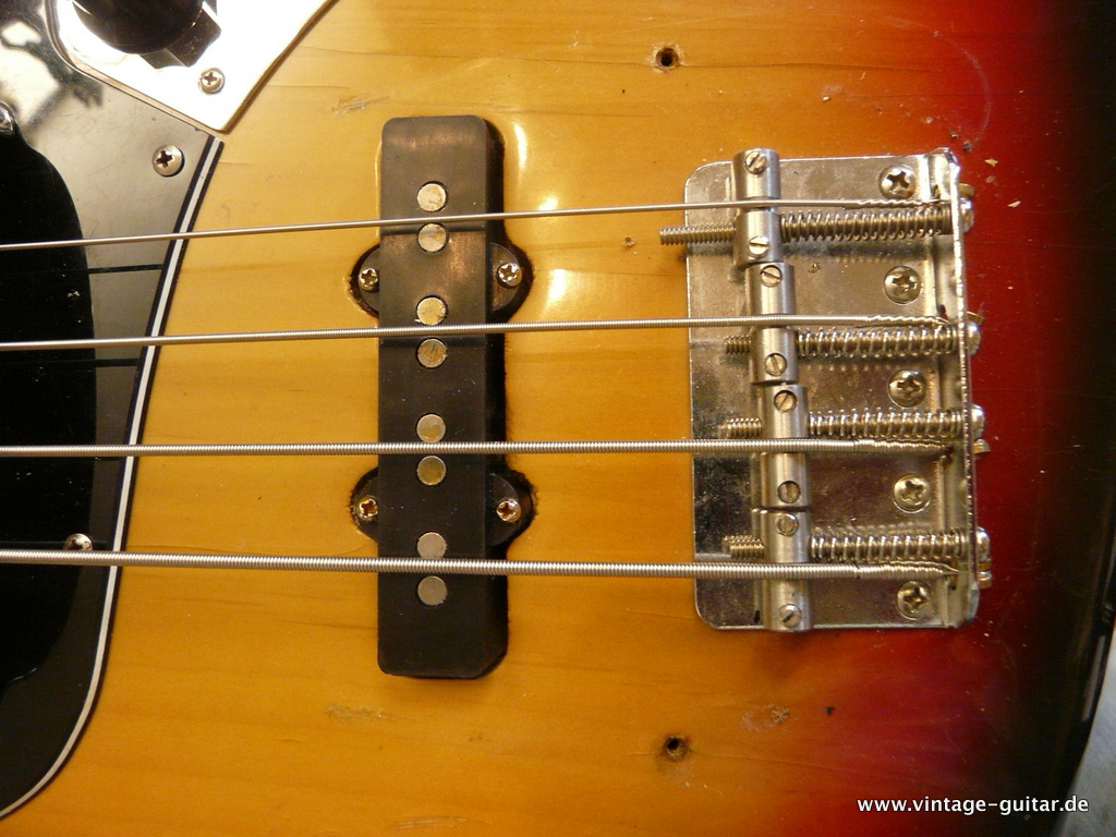 Fender_Jazz_Bass-1974-sunburst-015.JPG