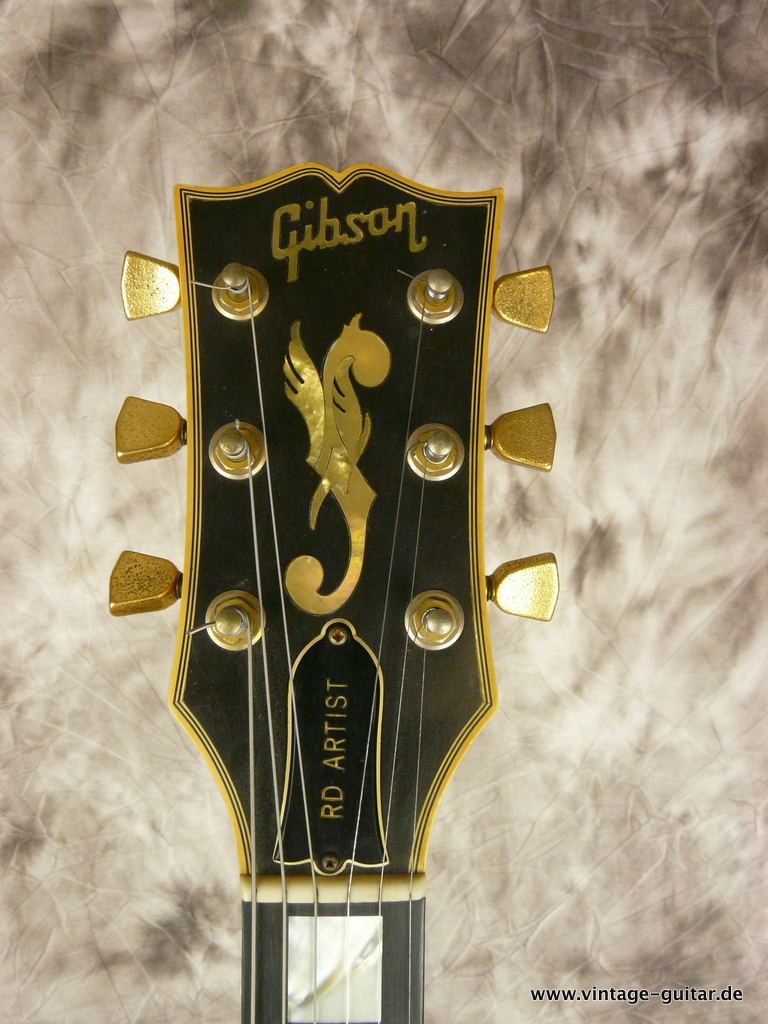 Gibson-RD-Artist-1978-natural-moog-electronics-006b.JPG