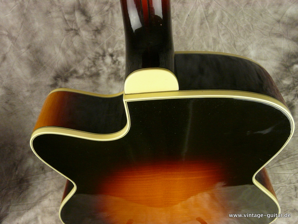 Levin-Jazz-Guitar-315-sunburst-mint-1961-009.JPG