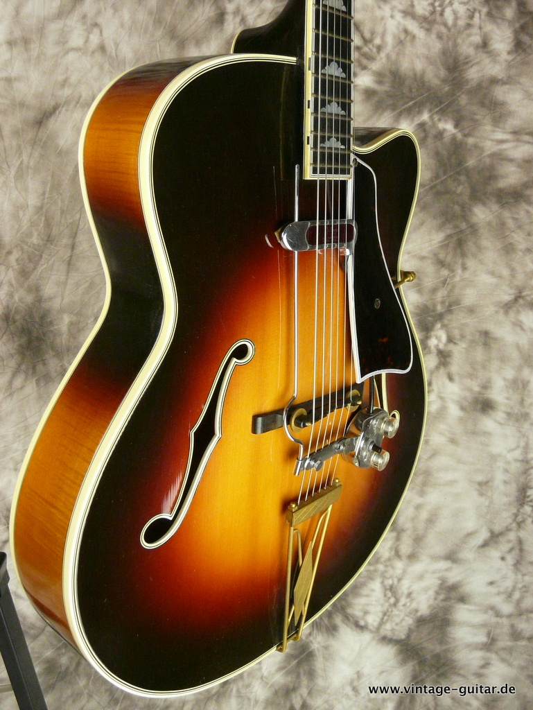 Levin-Jazz-Guitar-315-sunburst-mint-1961-010.JPG