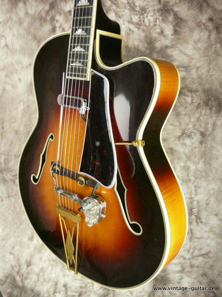 Levin-Jazz-Guitar-315-sunburst-mint-1961-011.JPG