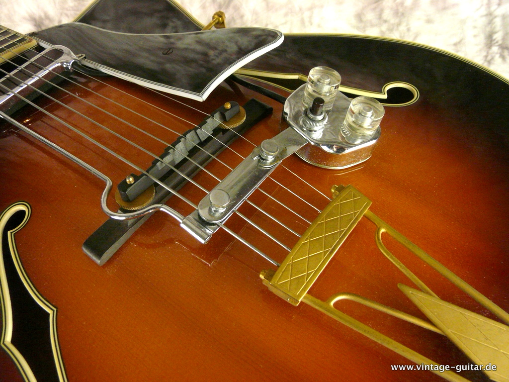 Levin-Jazz-Guitar-315-sunburst-mint-1961-017.JPG