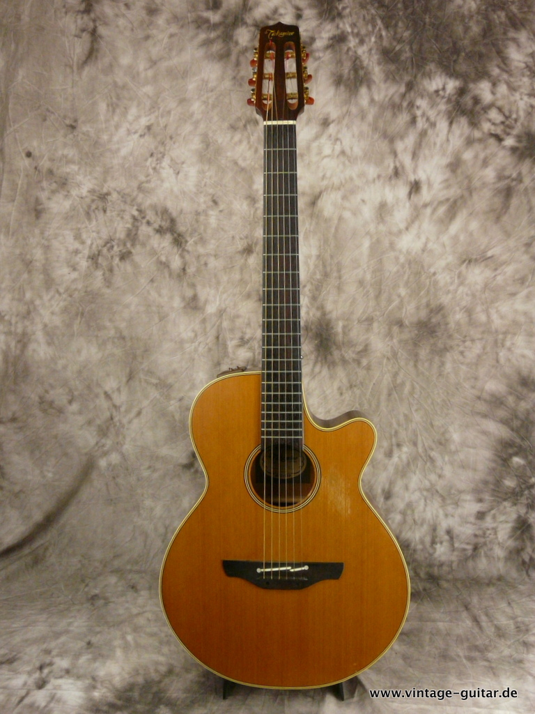 Takamine-EN-30C-1993-natural-001.JPG