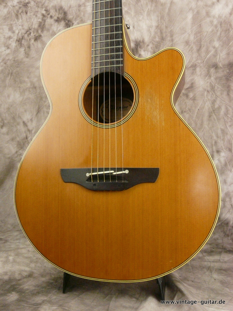 Takamine-EN-30C-1993-natural-002.JPG