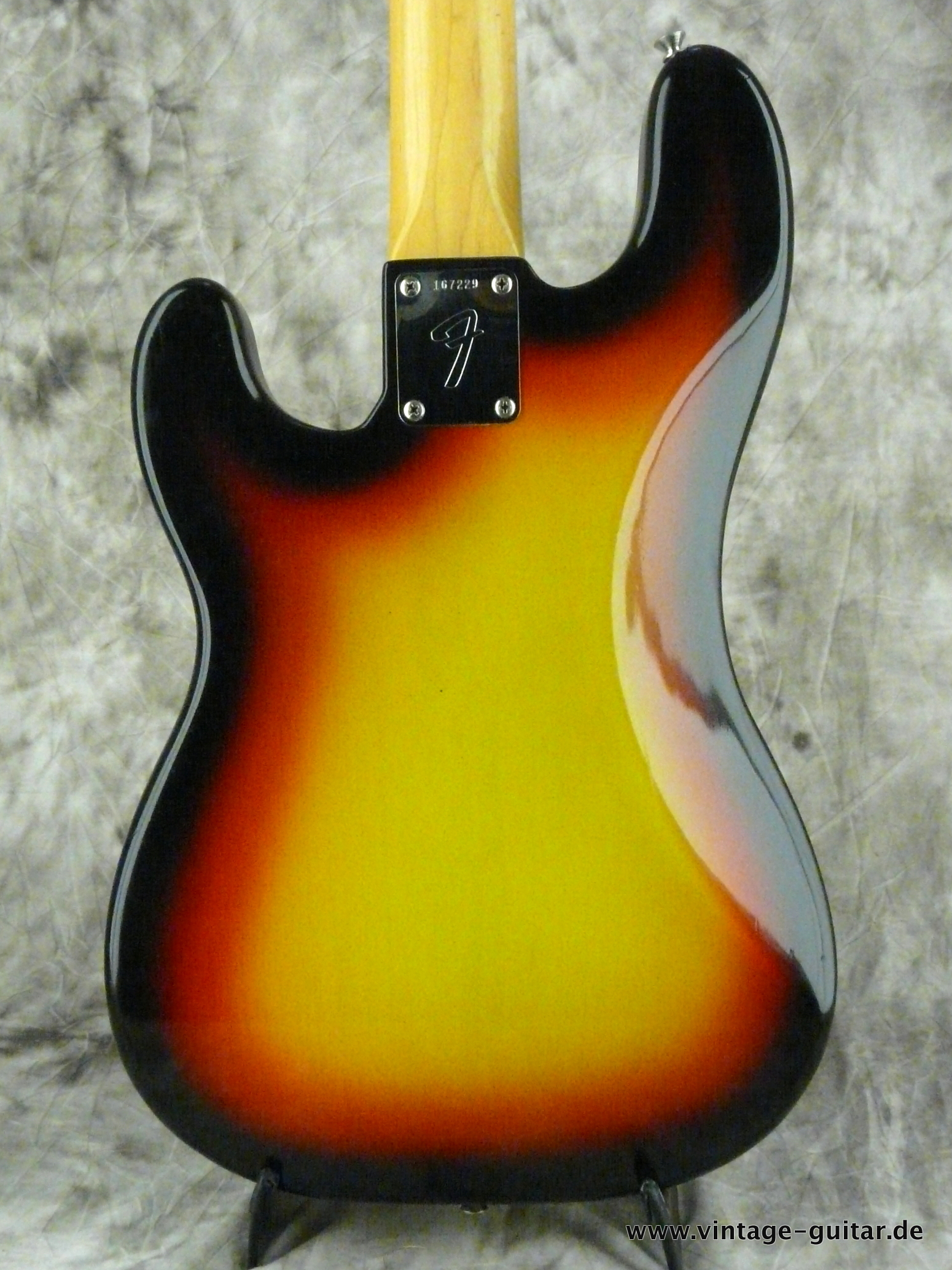 Fender-Precision-Bass-1966-sunburst-near-mint-004.JPG