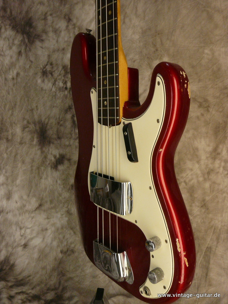 Fender-Precision-Bass-1966-Candy-Apple-Red-010.JPG