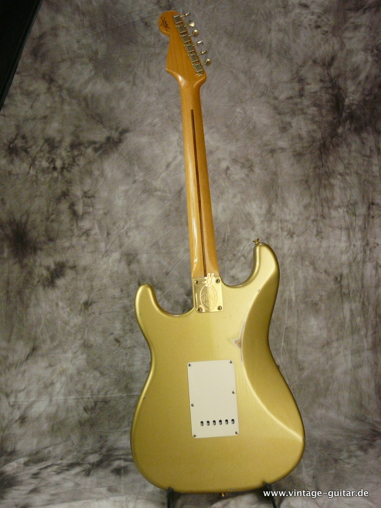 Fender-Stratocaster-1956-Reissue-Heavy-Relic-Custom-Shop-002.JPG