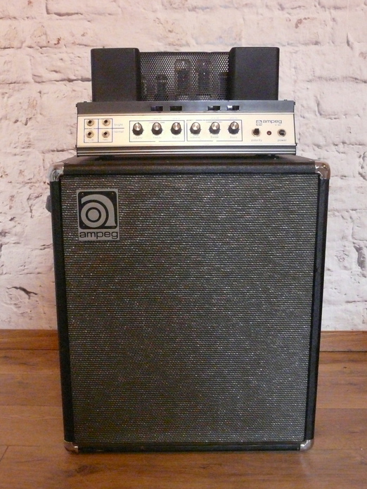 Ampeg-B-15N-Fliptop-Basscombo-1970-001.JPG