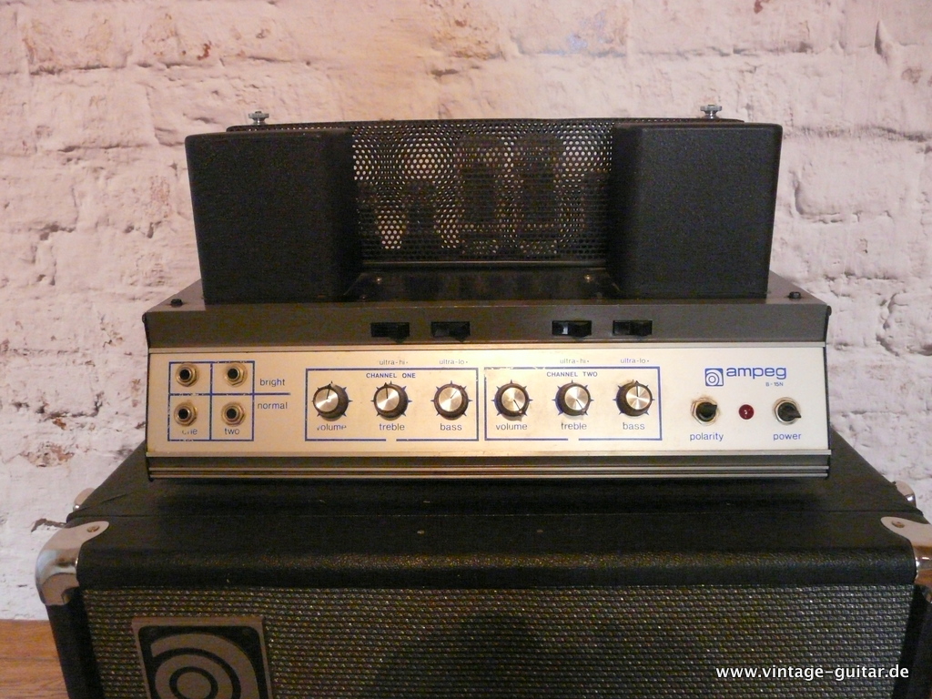 Ampeg-B-15N-Fliptop-Basscombo-1970-002.JPG